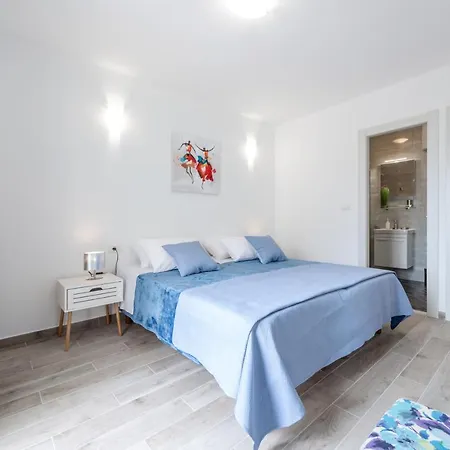 Silent Sunny Arc * Dubrovnik