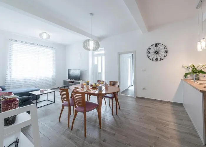 Silent Sunny Arc Appartement *