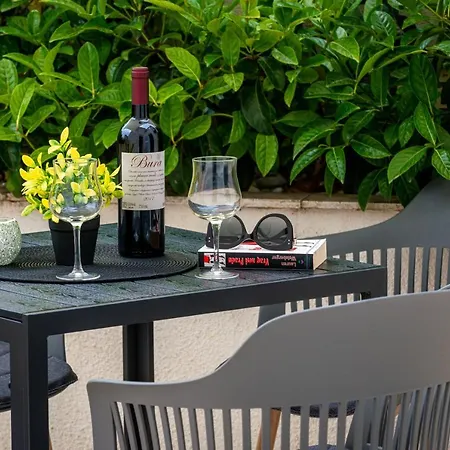 Silent Sunny Arc دوبروفينك